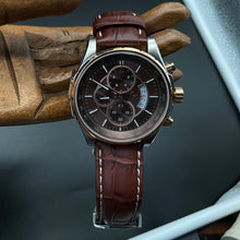 Lade das Bild in den Galerie-Viewer, Braune GC Uhr (Guess Collection)

