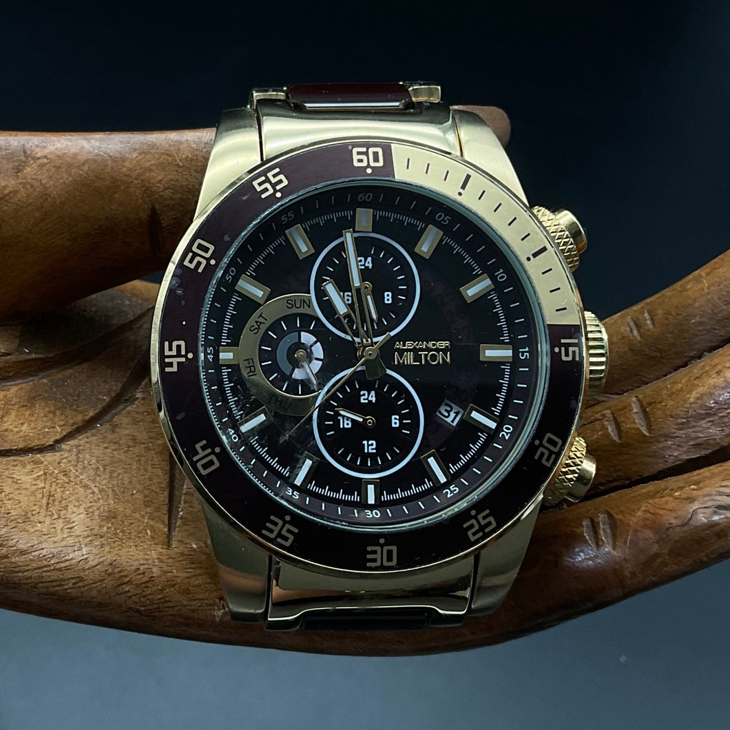Gold-braune Alexander Milton Uhr