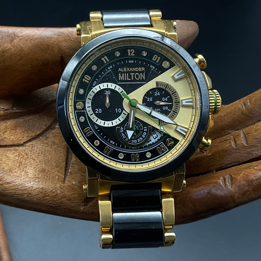 Gold-schwarze Alexander Milton Uhr