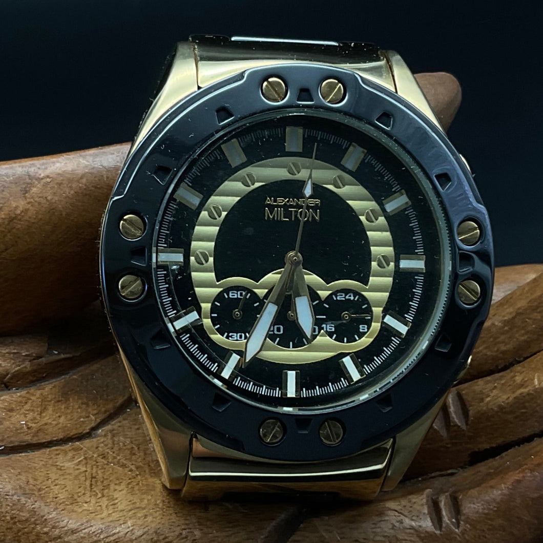 Gold-schwarze Alexander Milton Uhr