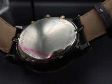 Lade das Bild in den Galerie-Viewer, Goldene Chrono Diamond Uhr 10700
