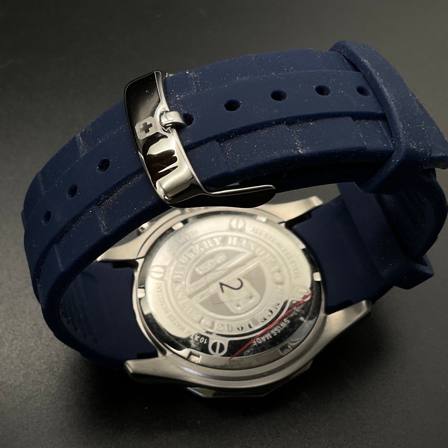 Silber-blaue Swiss Military Hanowa Uhr