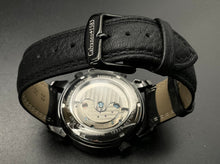 Lade das Bild in den Galerie-Viewer, Gold-schwarze Calvaneo 1583, Gold Cobra Collectores Edition 0100 Uhr
