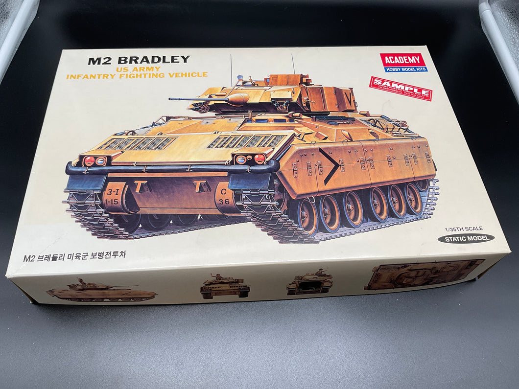 Panzermodellsatz M2 Bradley US Army