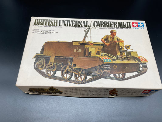 TAMIYA BRITISH UNIVERSAL CARRIER MkII Modellbausatz