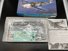 Lade das Bild in den Galerie-Viewer, Hasegawa Messerschmitt Bf109K-4 Modellbausatz
