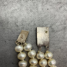 Lade das Bild in den Galerie-Viewer, Modeschmuck Perlen Kette, mit 925 Silber Verschluss, Cremeweiss
