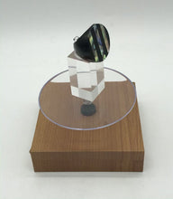 Laden und Abspielen von Videos im Galerie-Viewer, Ring aus Holz - Perlmutt - Handarbeit-gestreift Ringgröße: 17,75 mm
