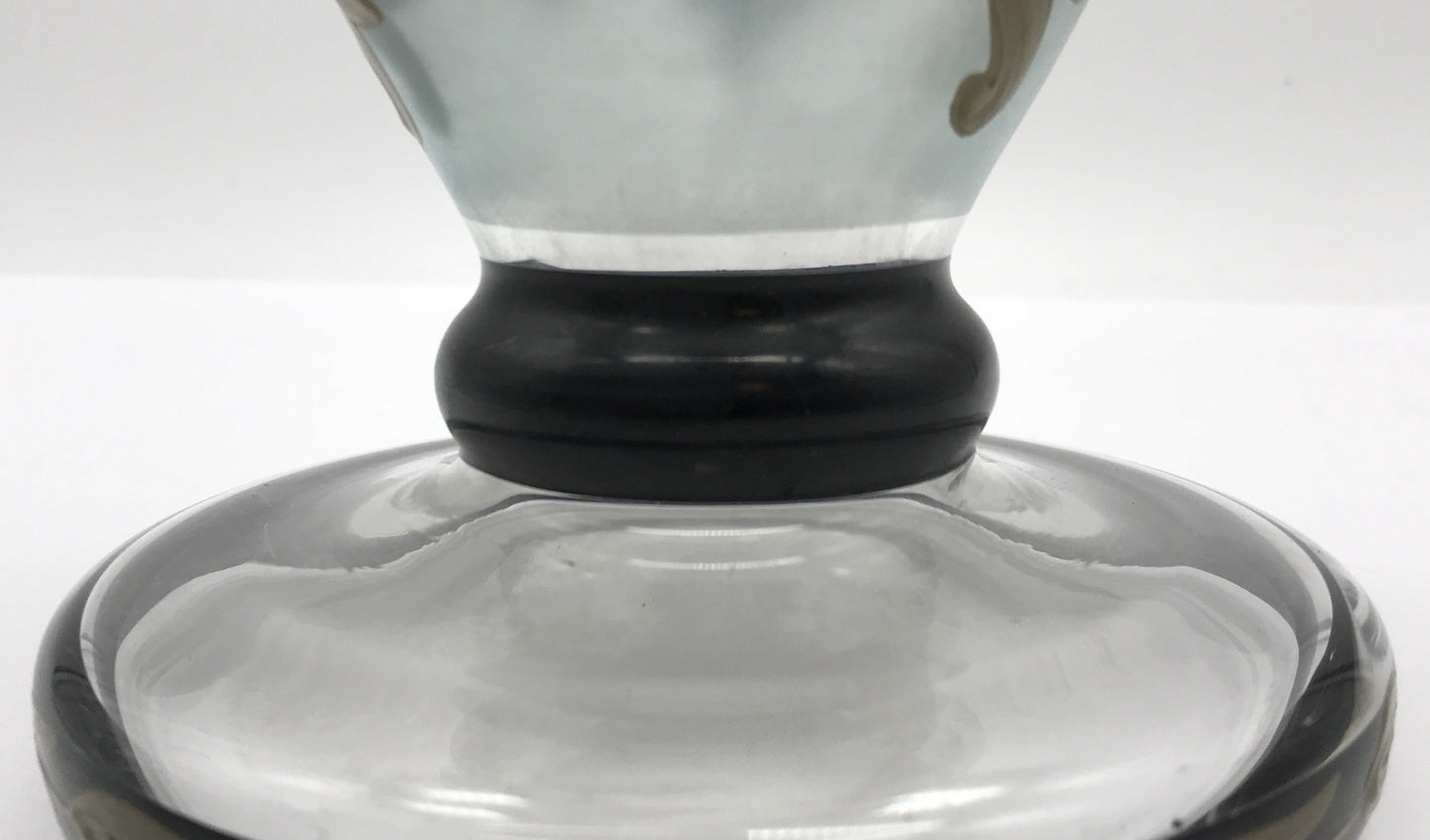 Vase Glas mit handgemaltem Blumenmuster goldfarbend, Verzierung,