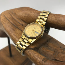 Lade das Bild in den Galerie-Viewer, Armbanduhr Seiko Quartz S3 goldfarben, 642267
