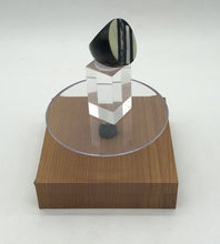 Laden und Abspielen von Videos im Galerie-Viewer, Ring aus Holz - Perlmutt - Handarbeit-gestreift Ringgröße: 17,75 mm
