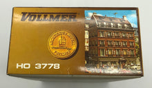 Lade das Bild in den Galerie-Viewer, Vollmer 3778 Bausatz Stadthaus mit Dachterrasse Spur H0
