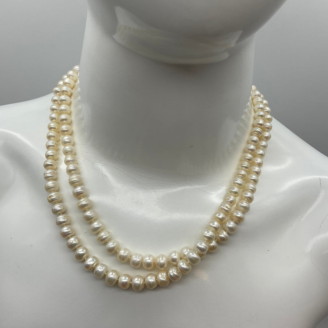 Modeschmuck Perlen Kette, mit 925 Silber Verschluss, Cremeweiss