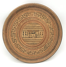 Lade das Bild in den Galerie-Viewer, Wandteller Keramik, griechisches Muster, Deko, 28 cm Durchmesser

